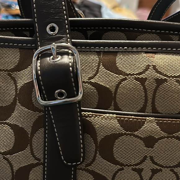 Coach shoulder bag - Picture 2 of 7